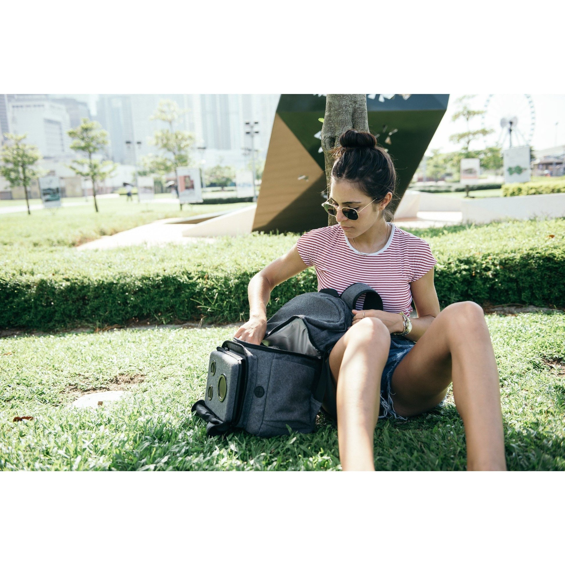 Bluetooth Backpack Cooler With Speakers & Subwoofer (Gray)