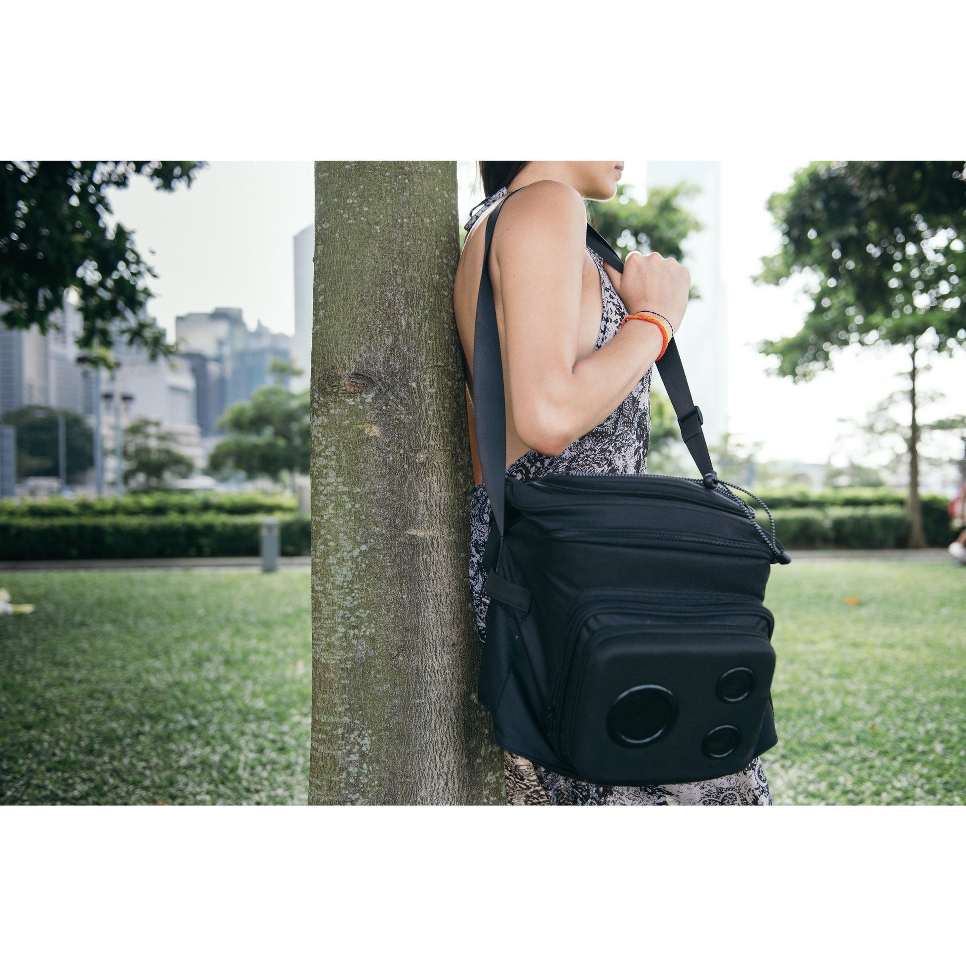 Bluetooth Cooler With Speakers (Black)